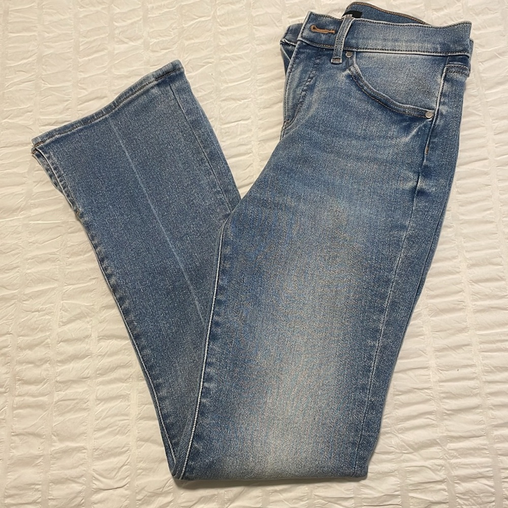 Mid Rise Light Wash Skyscraper Split Hem Jeans Express - Picture 4 of 5